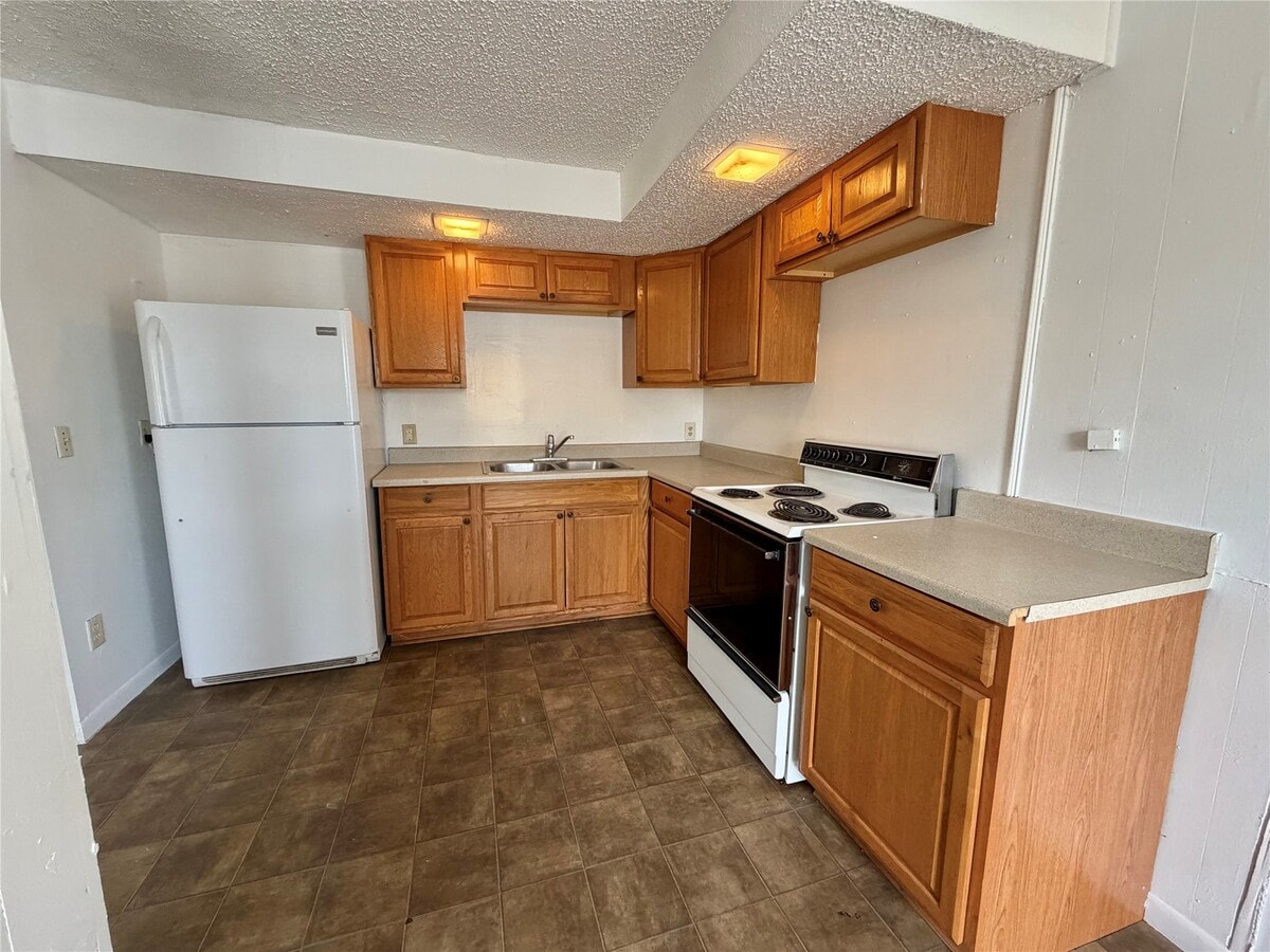 Photo - 1125 N Valderas St