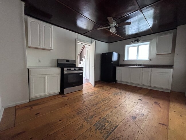 153 Onota St Unit 1