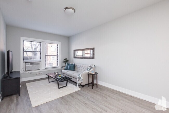 Building Photo - 721 W Brompton Ave Unit 2 Rental