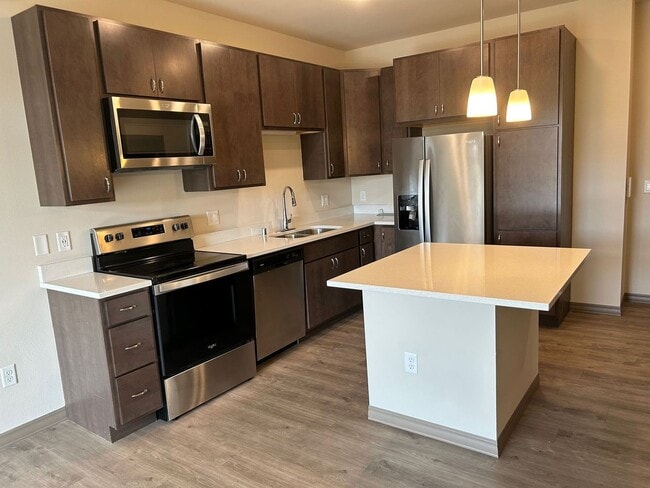 Photo - Madison Apartments