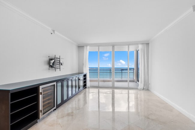 Photo - 808 Brickell Key Dr Unit 3002
