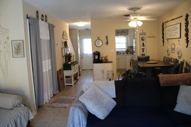 Photo - 1025 Carolina Rd