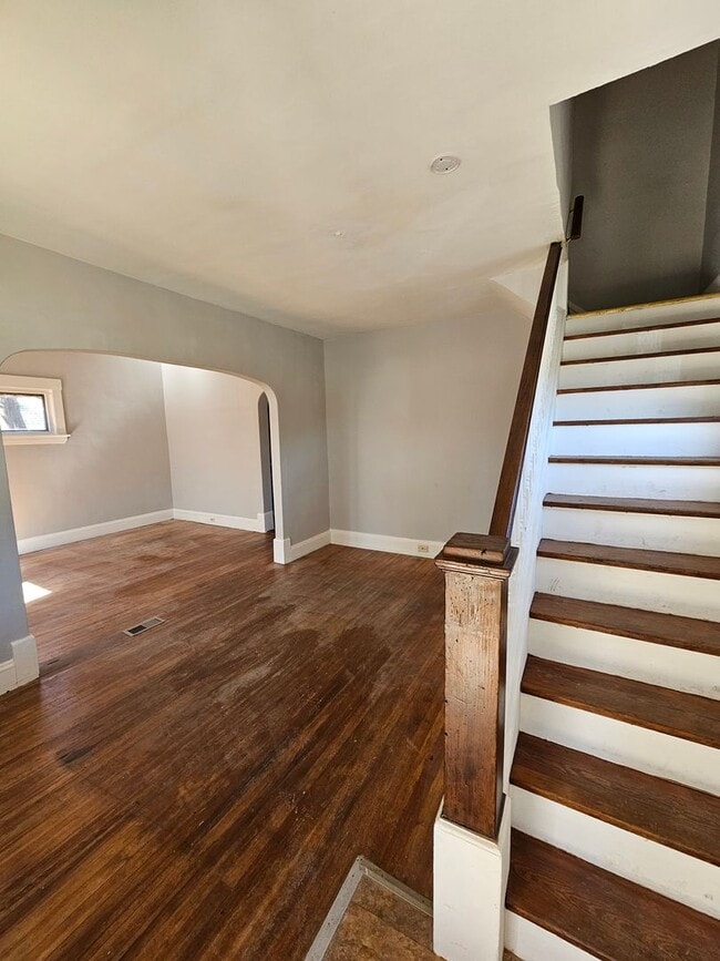 Photo - Wakefield7010-7014 Unidad 7010 Wakefield