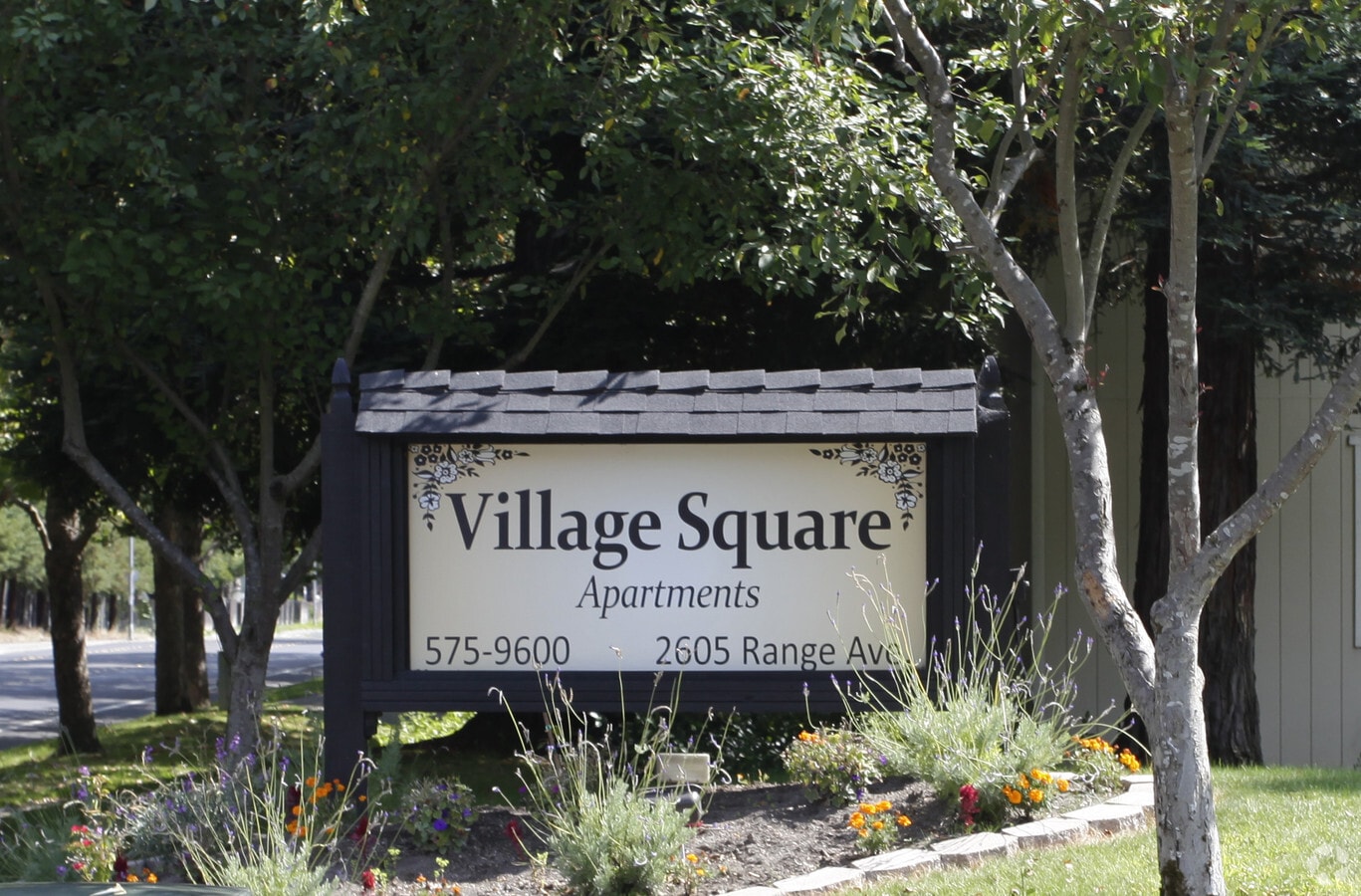 Village Square Apartments - Village Square Apartments