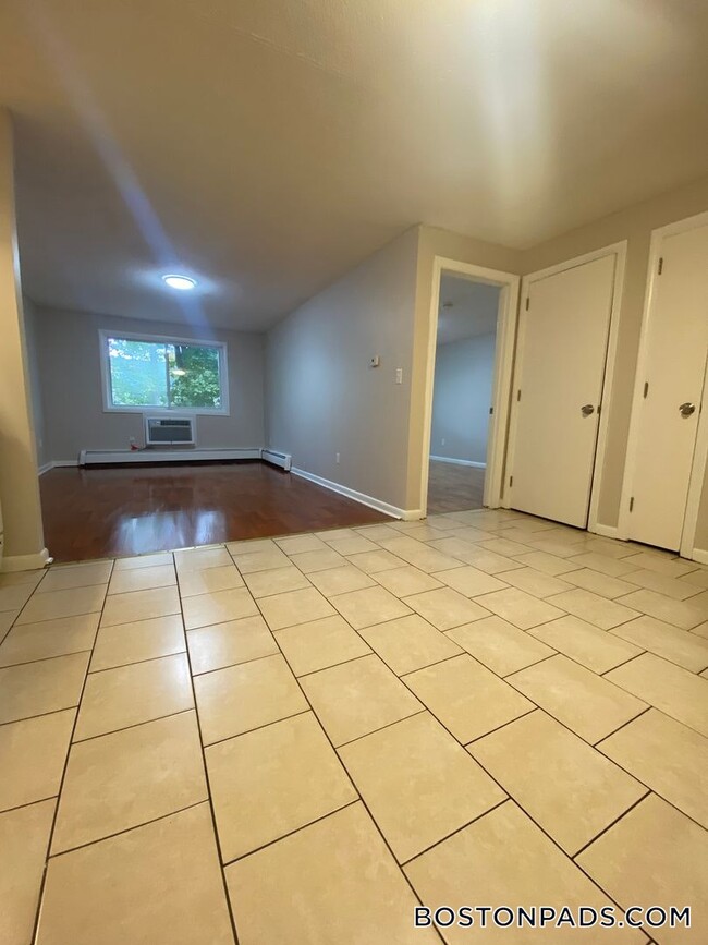 Photo - 140 Willard St Unit 20