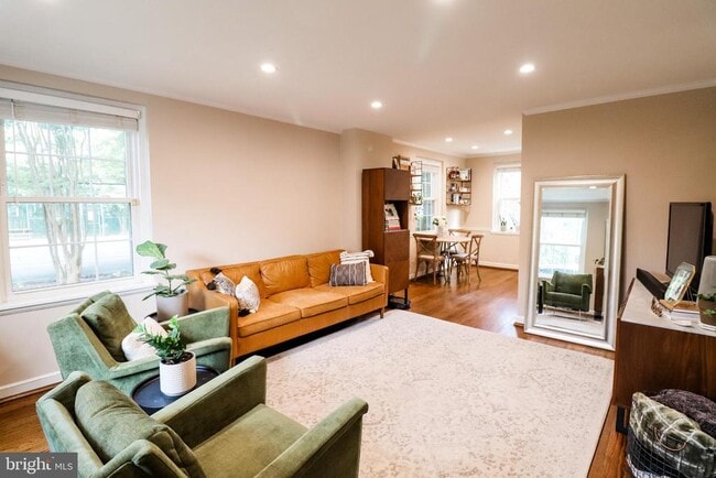 Photo - 3620 S Taylor St