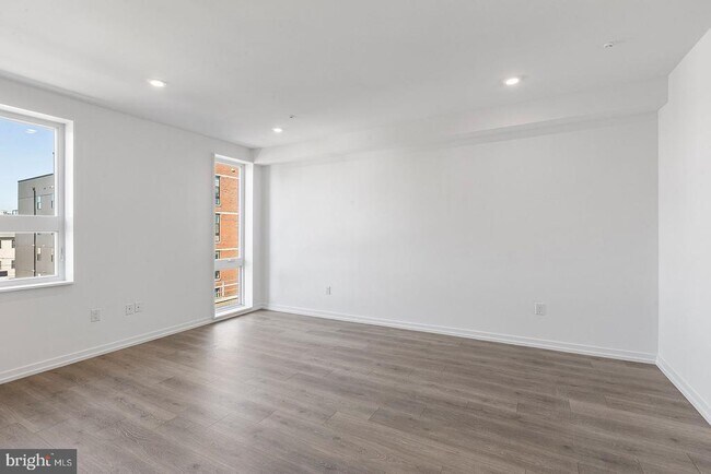 Photo - 1229 N Front St Unidad 2B