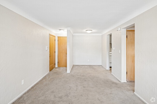 1BR, 1BA - 900SF - Living Room - McCarron's Apartments
