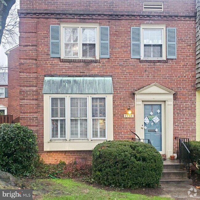 Building Photo - 6746 Hillandale Rd Rental