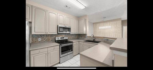 Building Photo - 100 Kensington Blvd Unit Estates at Westbury