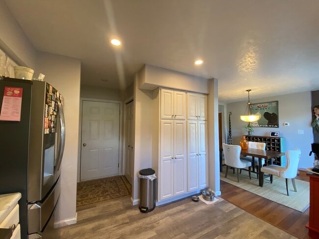 Photo - Gorgeous 3 bedroom 2.5 bath with one stall detached garage and fenced in backyard for rent!