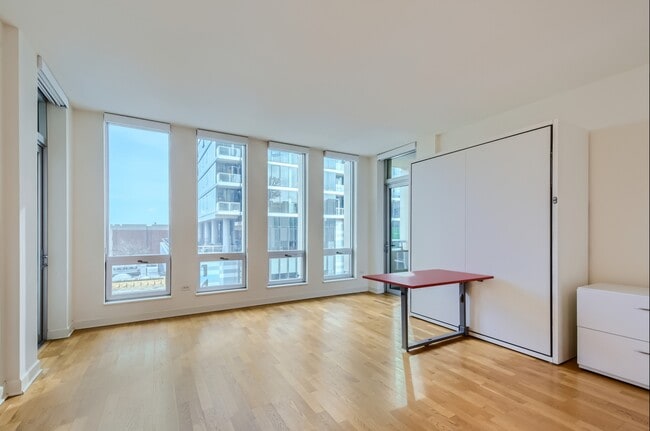 Building Photo - 1400 S Michigan Ave Unit 27G Rental