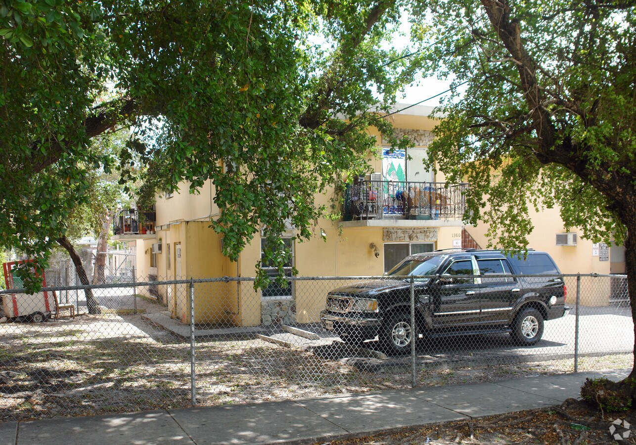 Photo - 1380 Southwest 2nd Street