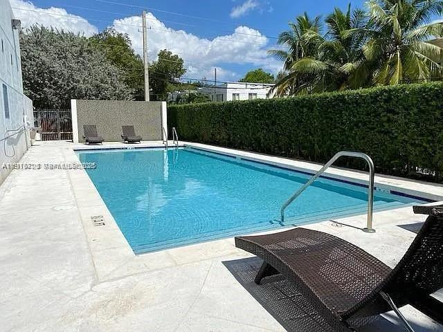 Photo - 36 NW 6th Ave Unit 5