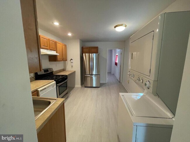 Photo - 2606 W Girard Ave Unit 1