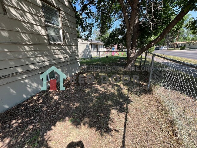 Photo - 1425 6th Ave S Unidad B