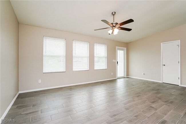 Photo - 1421 NE 18th Ave