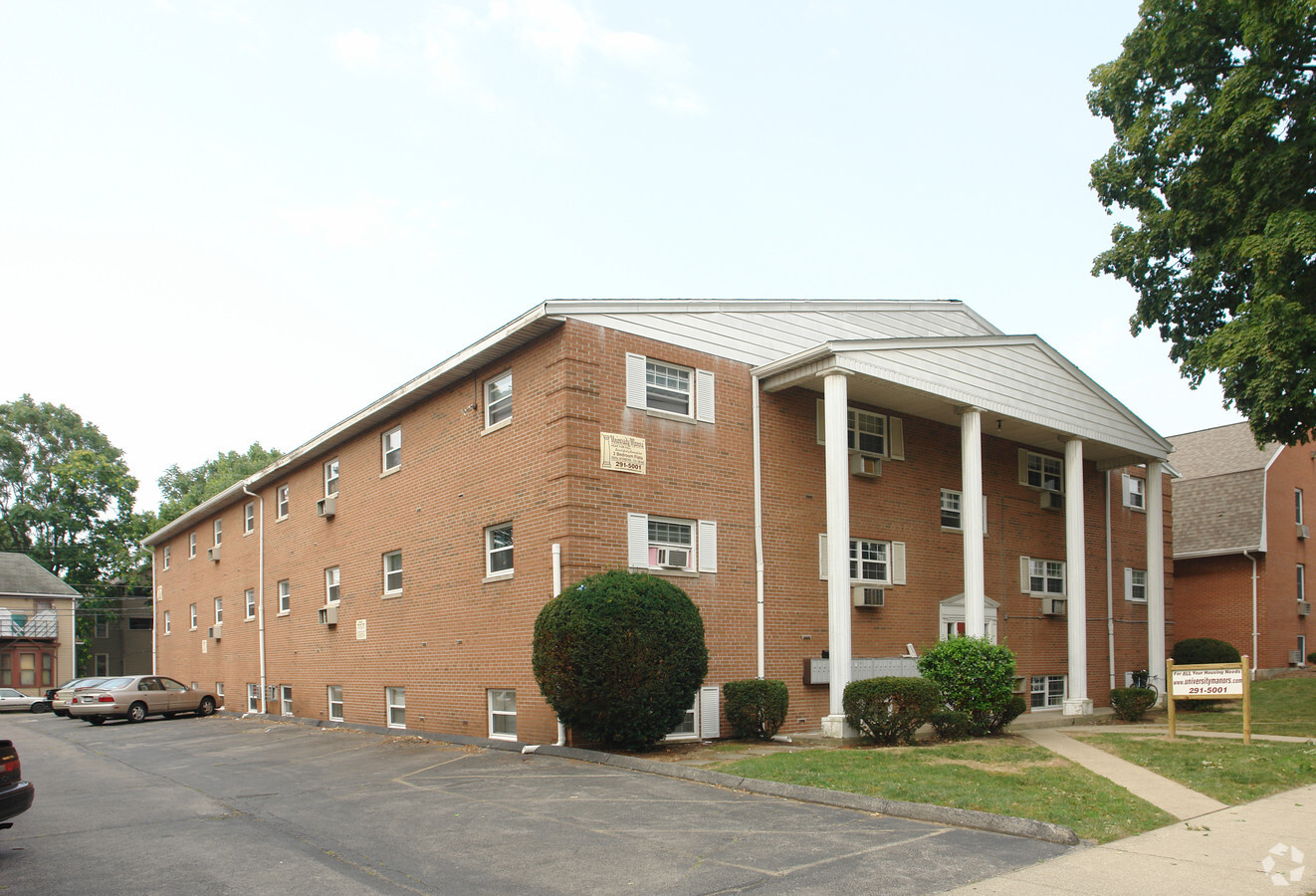 University Manors - University Manors Apartments