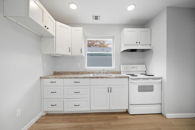 Photo - 212 N 1st St Unit 2