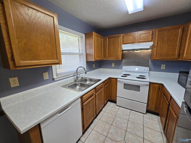 Photo - 11539 Jade Ln SE