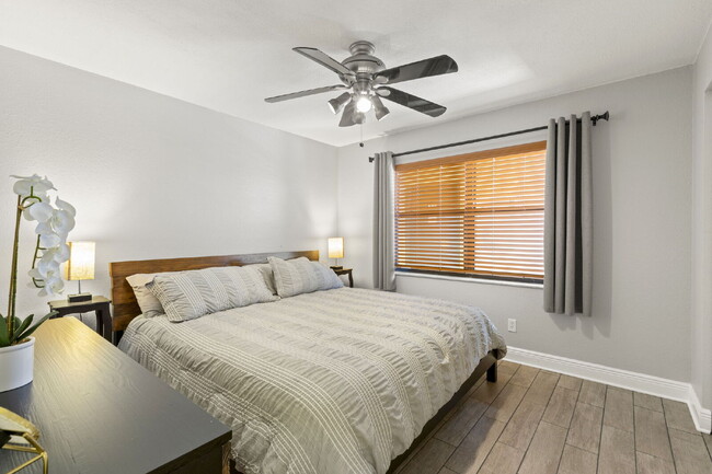 Photo - Beautiful Condo For Rent In St Petersburg! Unidad 406