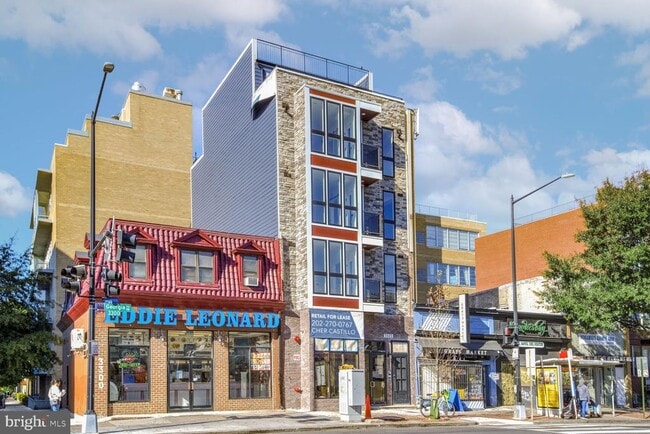 Building Photo - 3304 Georgia Ave NW Unit 2B