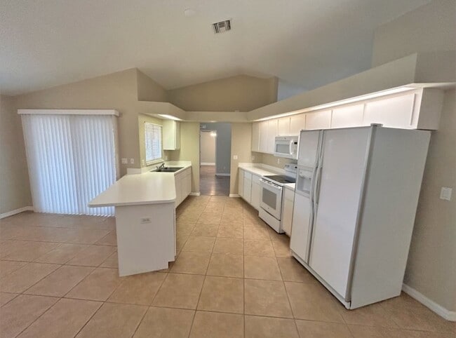 2600 Secrest Shortcut Rd
