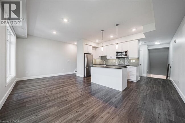 Photo - 2061 Prospect St