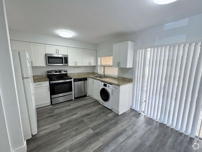 Building Photo - 4409 Treehouse Ln