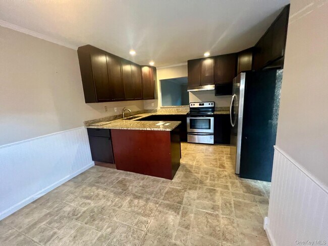 Photo - 28 Stratford Rd