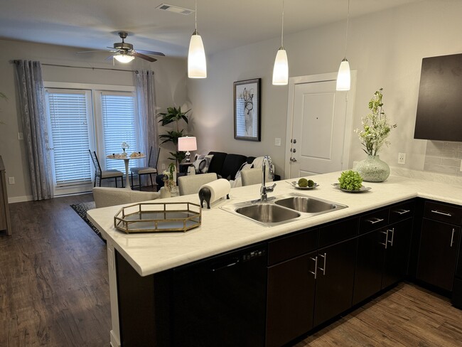 Freestone Cresta Bella