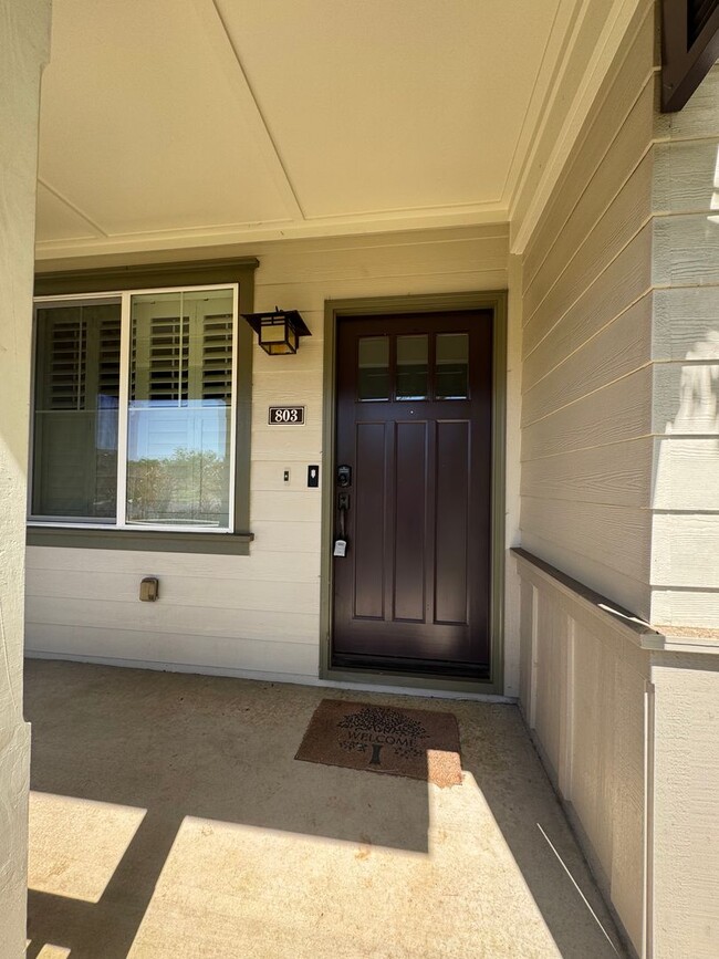 Photo - Stunning  3-Bedroom/2.5-Bath - $3800.00 Lo...
