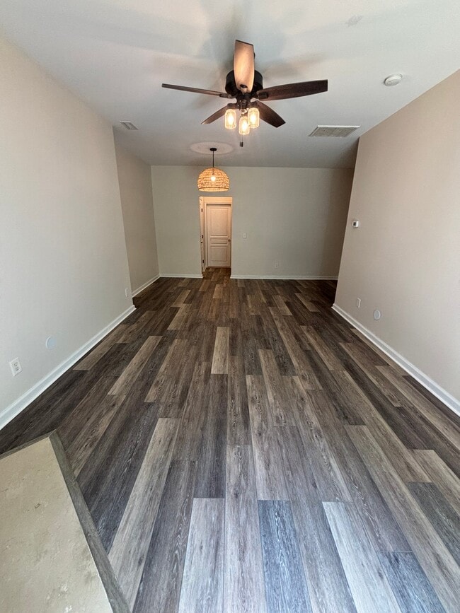Photo - 190 Cedar Elm Rd