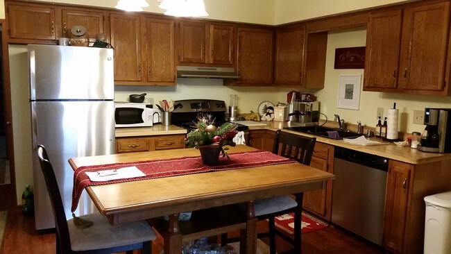 Photo - 1812 Michael Dr