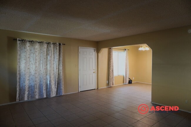 Photo - Beautiful 3-Bedroom Home