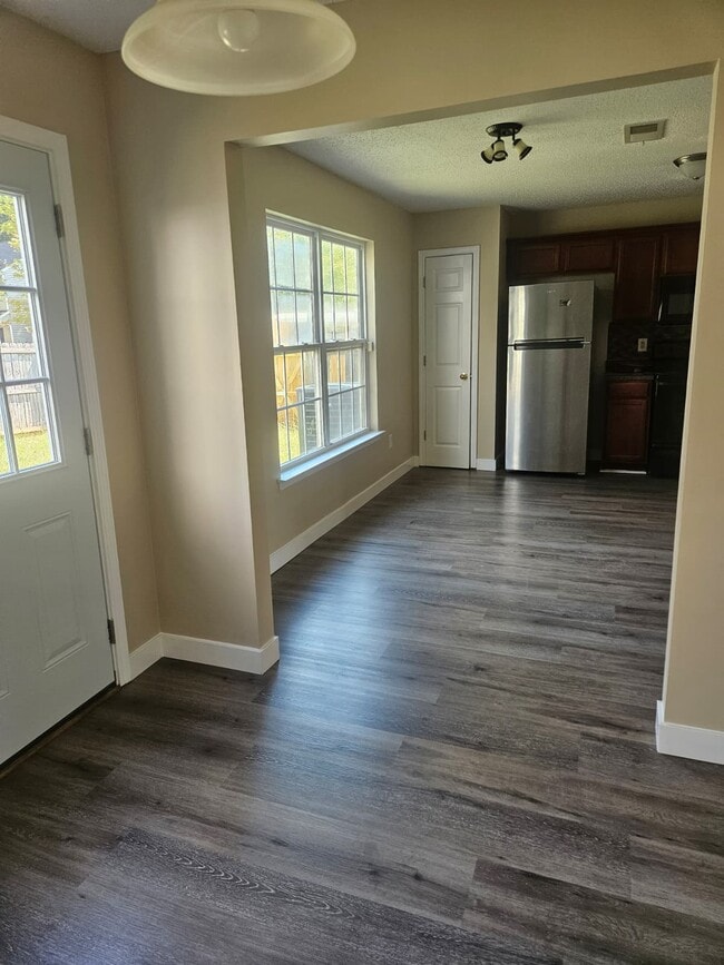 Photo - 500 Jaclyn Cir
