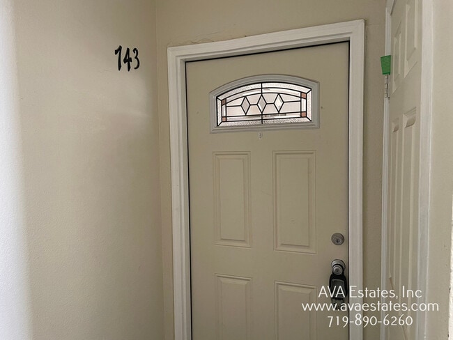 Photo - 743 E Laporte Dr