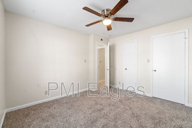 Photo - 263 White Oak Rd Unit E