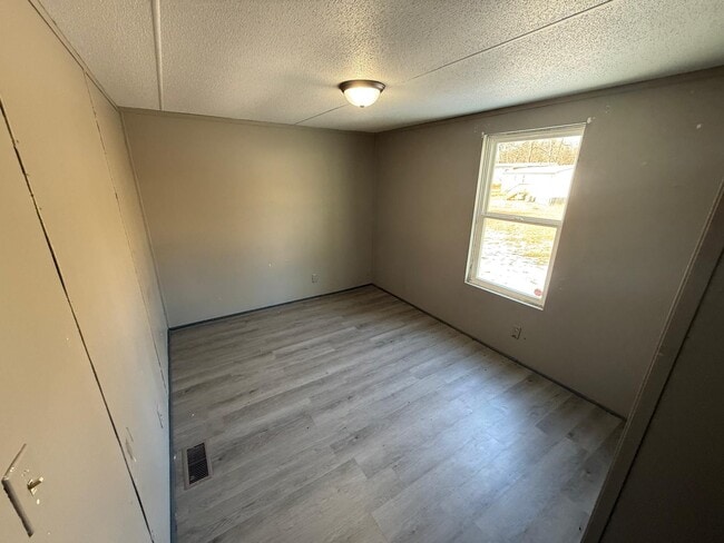 Photo - 719 Barren Hollow Rd