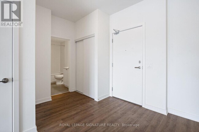 Photo - 51 Clarington Blvd Unité 411