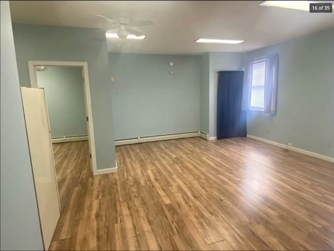 Building Photo - 656 Depot St Rental