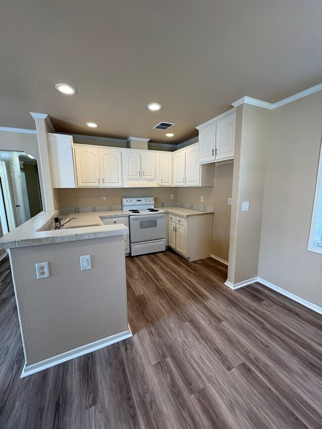 10002 Sugarvine Ln