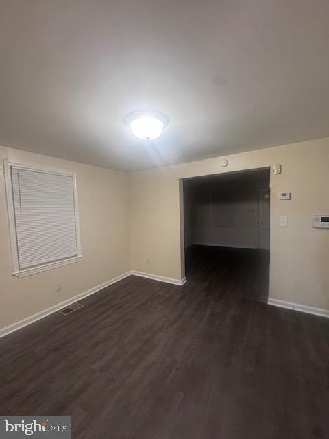 Photo - 5031 Huron St