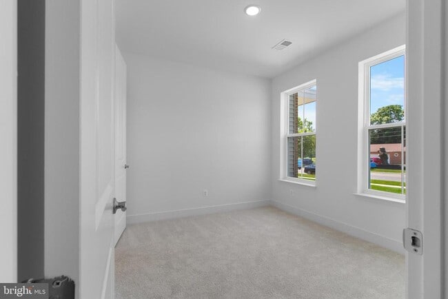 Photo - 1861 Shookstown Rd