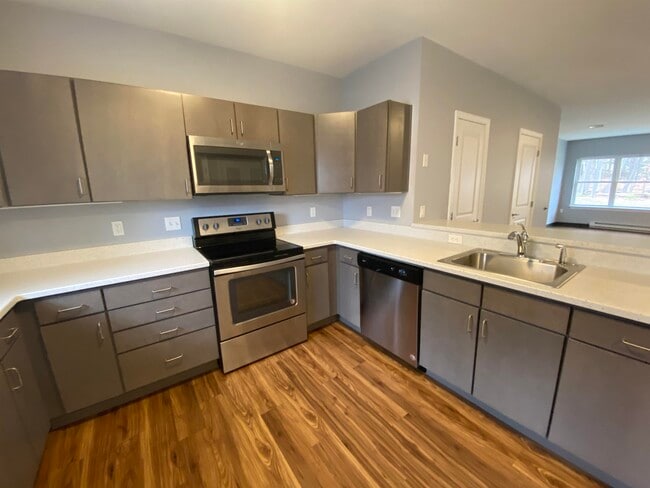 Photo - 27 E Ridge Dr