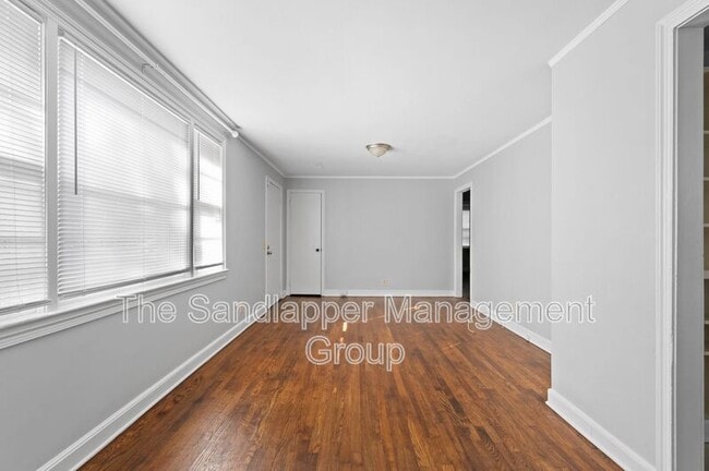 Photo - 1520 Sutton St