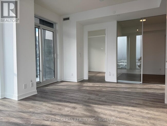 Photo - 180 Front St E Unit 3306