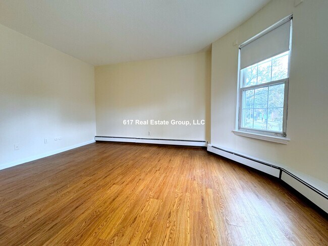 Photo - 70 S Huntington Ave Unit 15