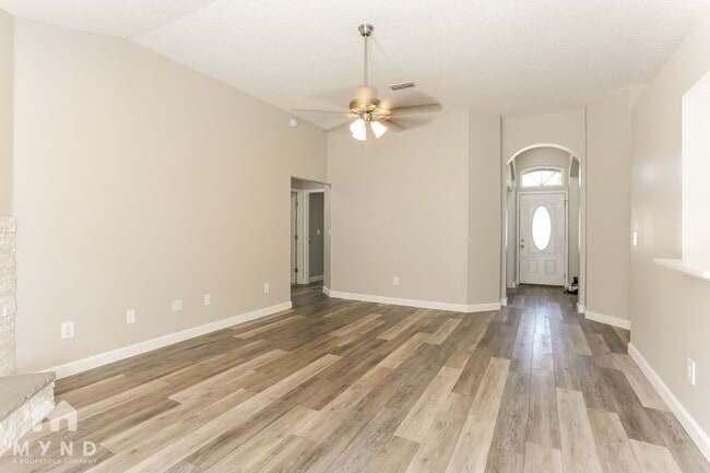 Photo - 4350 Jiggermast Ave