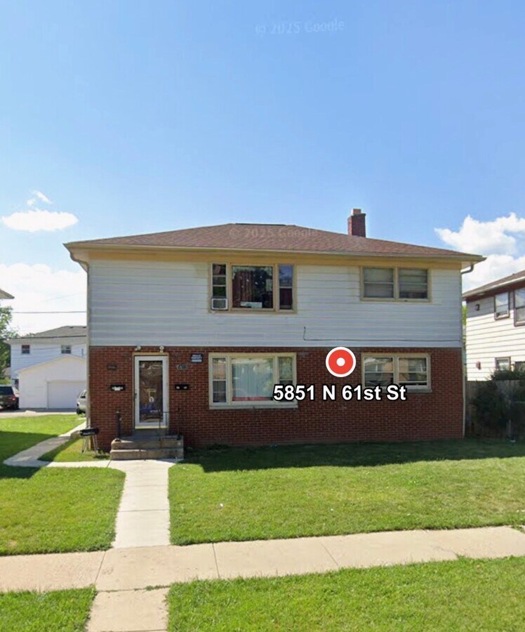 Photo - 5851 N 61st St